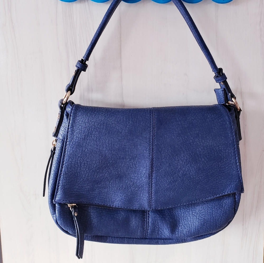 Urban Expressions Vegan Leather Shoulder Bag!!!